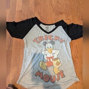 Disney Tricky Mouse Donald Duck Women's size M shirt